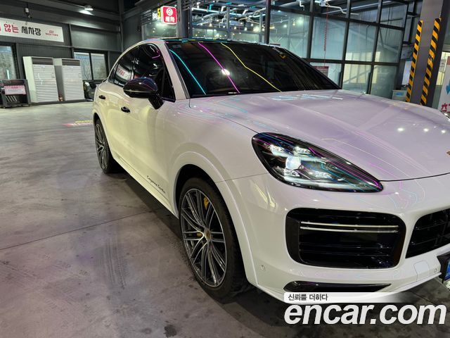 Porsche Cayenne 4.0 Turbo Coupe 2021 года из Кореи