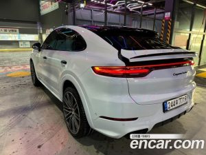 Porsche Cayenne 4.0 Turbo Coupe 2021 года из Южной Кореи