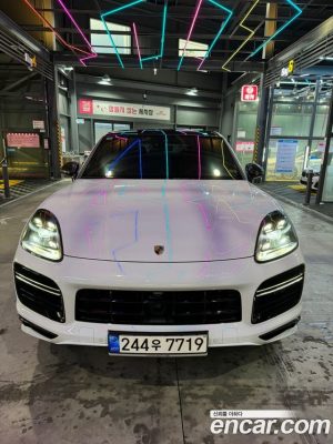 Porsche Cayenne 4.0 Turbo Coupe 2021 года из Южной Кореи