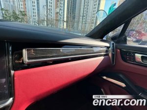 Porsche Cayenne 4.0 Turbo Coupe 2021 года из Южной Кореи