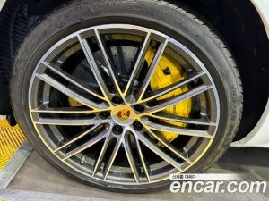 Porsche Cayenne 4.0 Turbo Coupe 2021 года из Южной Кореи