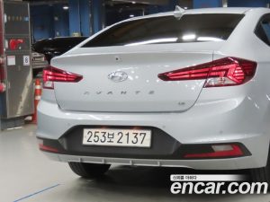 Hyundai AVANTE 1.6 2020 года из Южной Кореи