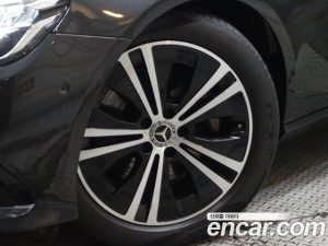 Mercedes-Benz E-Class E250 Avantgarde 2021 года из Южной Кореи