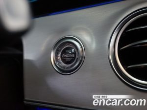 Mercedes-Benz E-Class E250 Avantgarde 2021 года из Южной Кореи