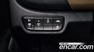 Kia Seltos Дизель 1.6 2WD 2020 года из Южной Кореи