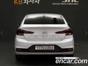 Hyundai AVANTE 1.6 2020 года из Южной Кореи