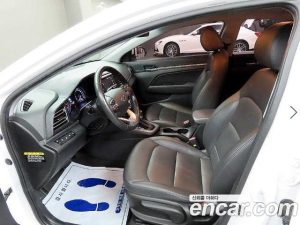 Hyundai AVANTE 1.6 2020 года из Южной Кореи