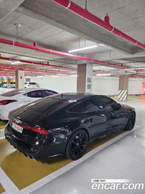 Audi A7 55 TFSI 4WD Premium 2020 года из Южной Кореи
