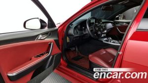 Kia Stinger 2.0 Turbo AWD 2020 года из Южной Кореи