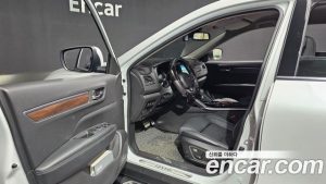 Renault-KoreaSamsung QM6 2.0 GDe RE Signature 2WD 2020 года из Южной Кореи