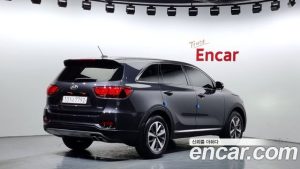 Kia Sorento Дизель 2.0 2WD 2020 года из Южной Кореи