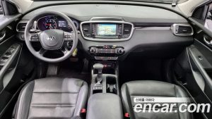 Kia Sorento Дизель 2.0 2WD 2020 года из Южной Кореи
