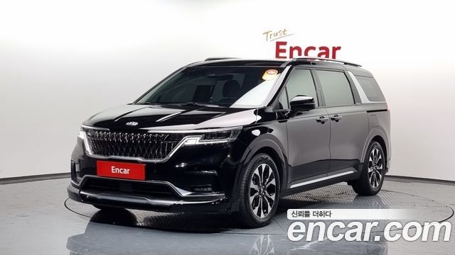 Kia Carnival Бензин 9-Seater Signature 2021 года из Кореи