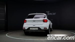 Hyundai Venue 1.6 Modern 2020 года из Южной Кореи