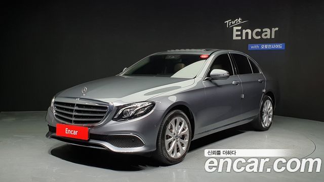 Mercedes-Benz E-Class E220d 4MATIC Exclusive 2020 года из Кореи