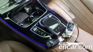 Mercedes-Benz E-Class E220d 4MATIC Exclusive 2020 года из Южной Кореи