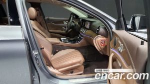 Mercedes-Benz E-Class E220d 4MATIC Exclusive 2020 года из Южной Кореи
