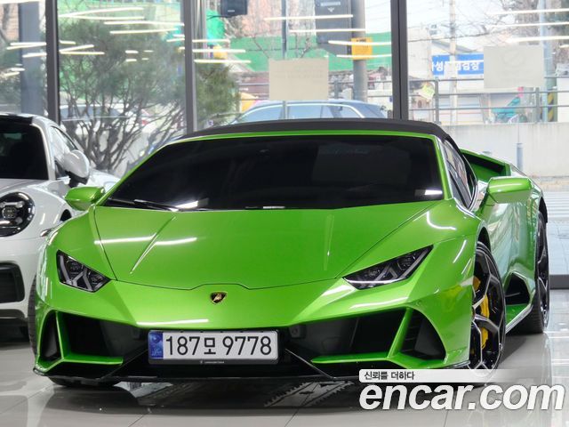 Lamborghini Huracan EVO 5.2 SPYDER 2023 года из Кореи