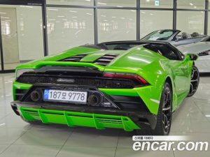 Lamborghini Huracan EVO 5.2 SPYDER 2023 года из Южной Кореи