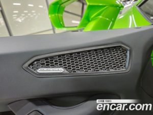 Lamborghini Huracan EVO 5.2 SPYDER 2023 года из Южной Кореи