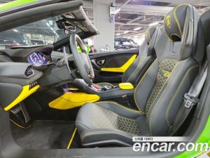 Lamborghini Huracan EVO 5.2 SPYDER 2023 года из Южной Кореи