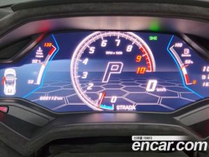 Lamborghini Huracan EVO 5.2 SPYDER 2023 года из Южной Кореи