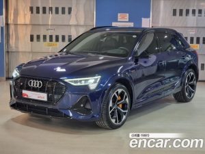 Audi e-tron S 2023 года из Южной Кореи