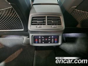 Audi e-tron S 2023 года из Южной Кореи