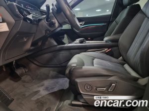 Audi e-tron S 2023 года из Южной Кореи