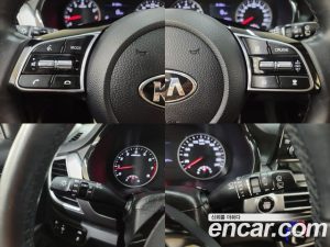 Kia Seltos Бензин 1.6 Turbo 2WD 2020 года из Южной Кореи