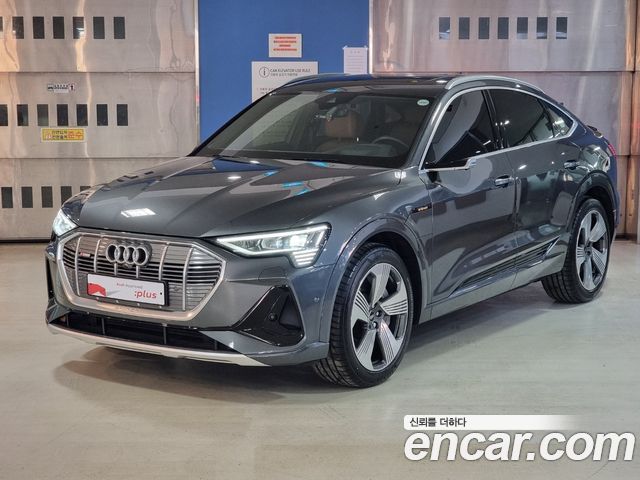 Audi e-tron 55 4WD Sportback 2023 года из Кореи