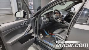 BMW X6 M50i 25주년 Edition 2020 года из Южной Кореи
