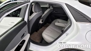 Hyundai AVANTE 1.6 2021 года из Южной Кореи