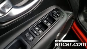 Jeep Renegade 1.6 Дизель Limited 2020 года из Южной Кореи