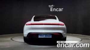 Porsche Taycan 4S 2021 года из Южной Кореи