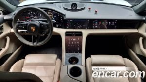 Porsche Taycan 4S 2021 года из Южной Кореи