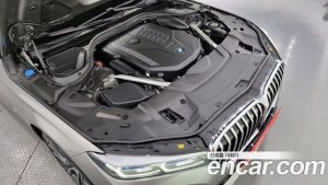 BMW 7-Series 740Li xDrive M Sport 2021 года из Южной Кореи