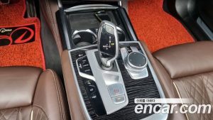 BMW 7-Series 740Li xDrive M Sport 2021 года из Южной Кореи