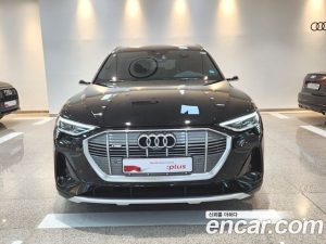 Audi e-tron 55 4WD Sportback 2023 года из Южной Кореи