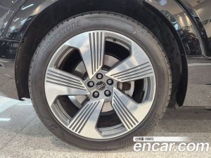 Audi e-tron 55 4WD Sportback 2023 года из Южной Кореи