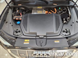 Audi e-tron 55 4WD Sportback 2023 года из Южной Кореи