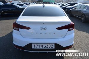 Hyundai AVANTE 1.6 2020 года из Южной Кореи