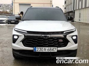 ChevroletGMDaewoo Trailblazer 1.3 Turbo 2WD 2024 года из Южной Кореи