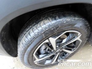 ChevroletGMDaewoo Trailblazer 1.3 Turbo 2WD 2024 года из Южной Кореи