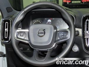 Volvo XC40 B4 Inscription 2021 года из Южной Кореи