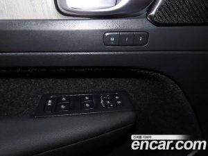 Volvo XC40 B4 Inscription 2021 года из Южной Кореи