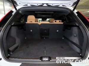 Volvo XC40 B4 Inscription 2021 года из Южной Кореи