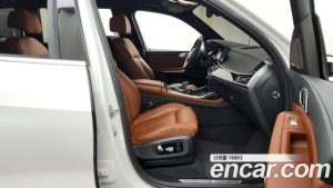 BMW X7 xDrive 40i M Sport 6인승 2021 года из Южной Кореи