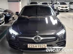 Mercedes-Benz CLS-Class CLS300d AMG Line 2020 года из Южной Кореи