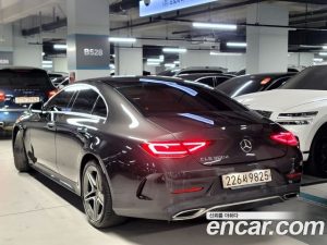Mercedes-Benz CLS-Class CLS300d AMG Line 2020 года из Южной Кореи